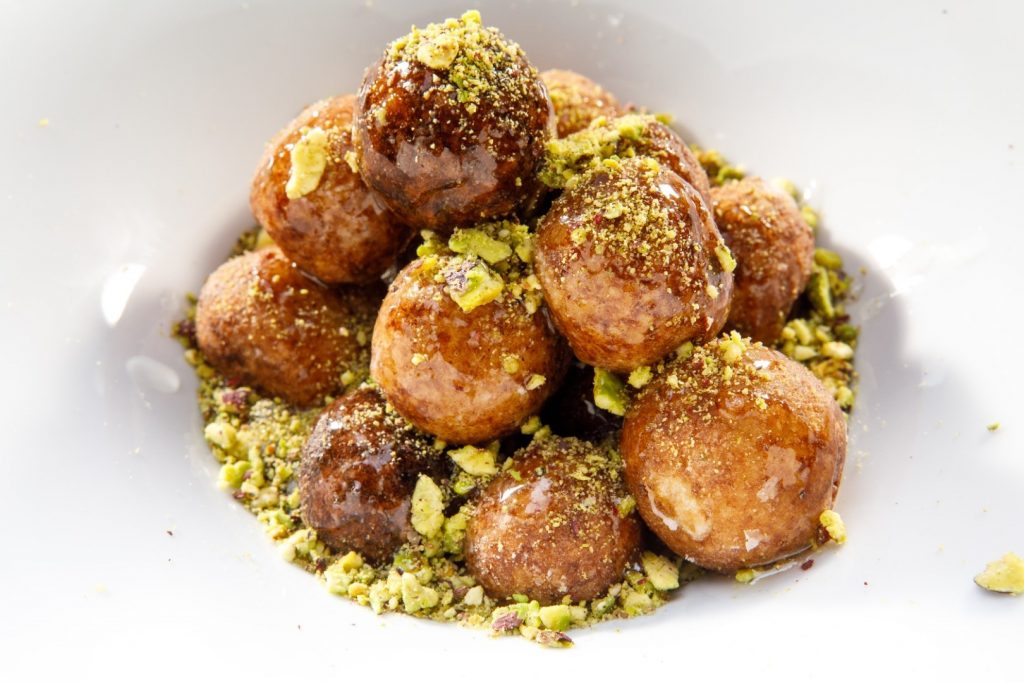 Rice and pistachio donuts 4