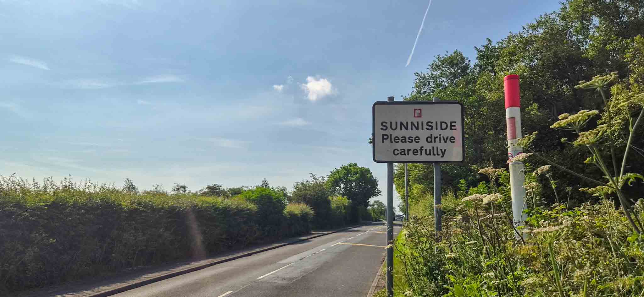 Sunniside_Burnthouse-Lane_Sign-2-smaller